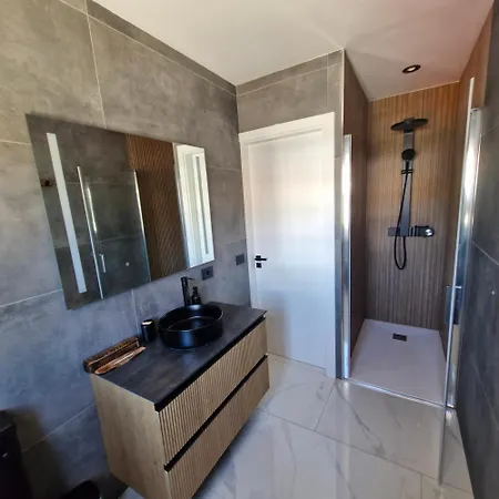 Azure Bliss * أذيخي