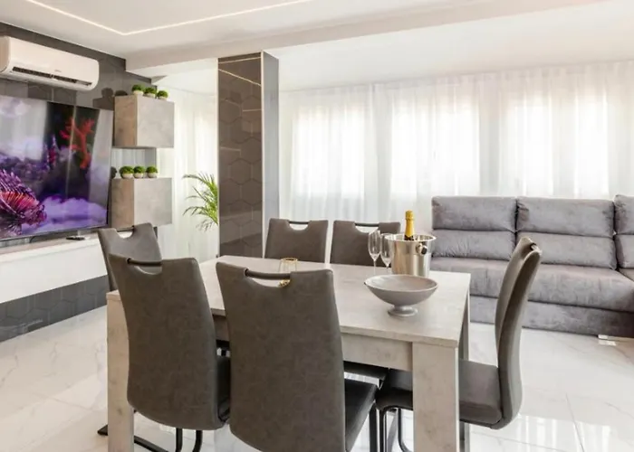 Azure Bliss Апартаменты *